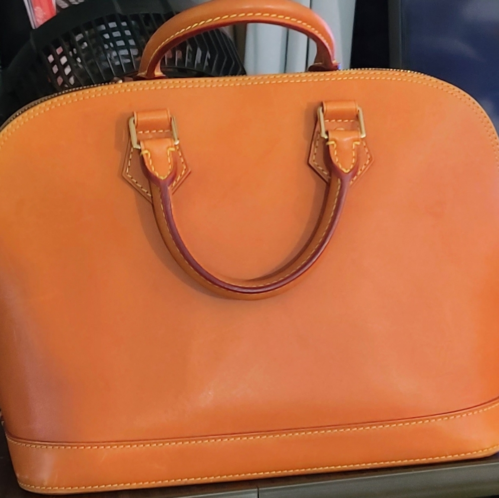 THIS BAG IS PART OF SAILING HISTORY. LOUIS VUITTON & AMERICA'S CUP.